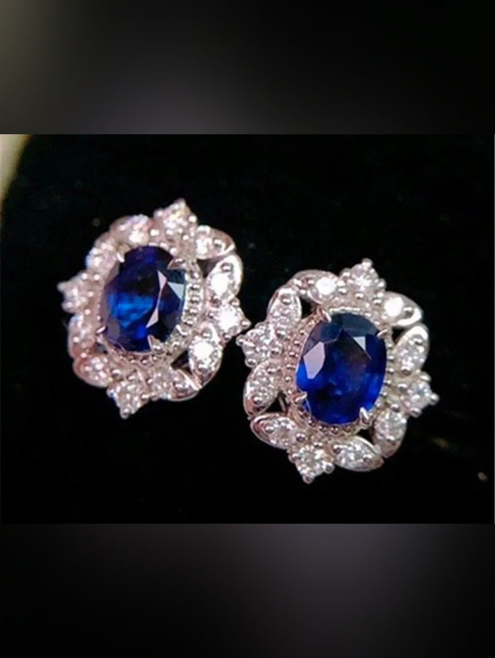 $8 Each Or Bundle 5/$20 Classic Sapphire Blue Crystal Halo Silver Stud Earrings